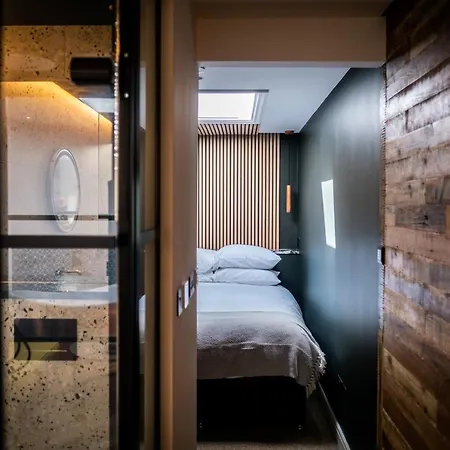 Craig's * Windermere